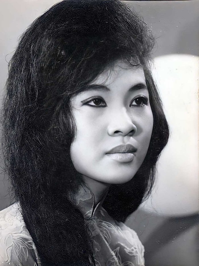 Tiểu sử Ca sĩ Thanh Túng đến năm 1975
